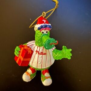 Vintage Philly Phanatic Xmas ornament. From a smoke free home